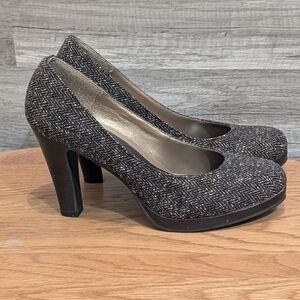 Elegant Black Herringbone Women's Heels